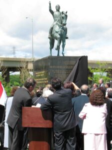 Monument du libérateur du Chili au parc de l'Amérique latine de Québec